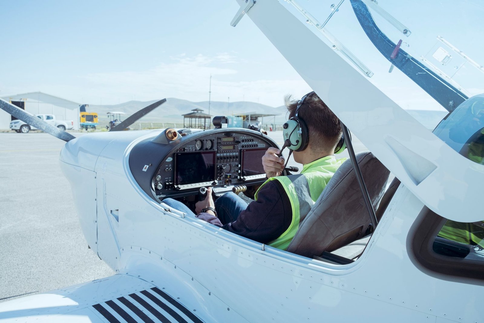The second stage adds crew style exercises to the cognitive battery
